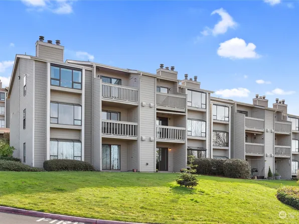 1301 S Puget Drive #A17, Renton, WA 98055