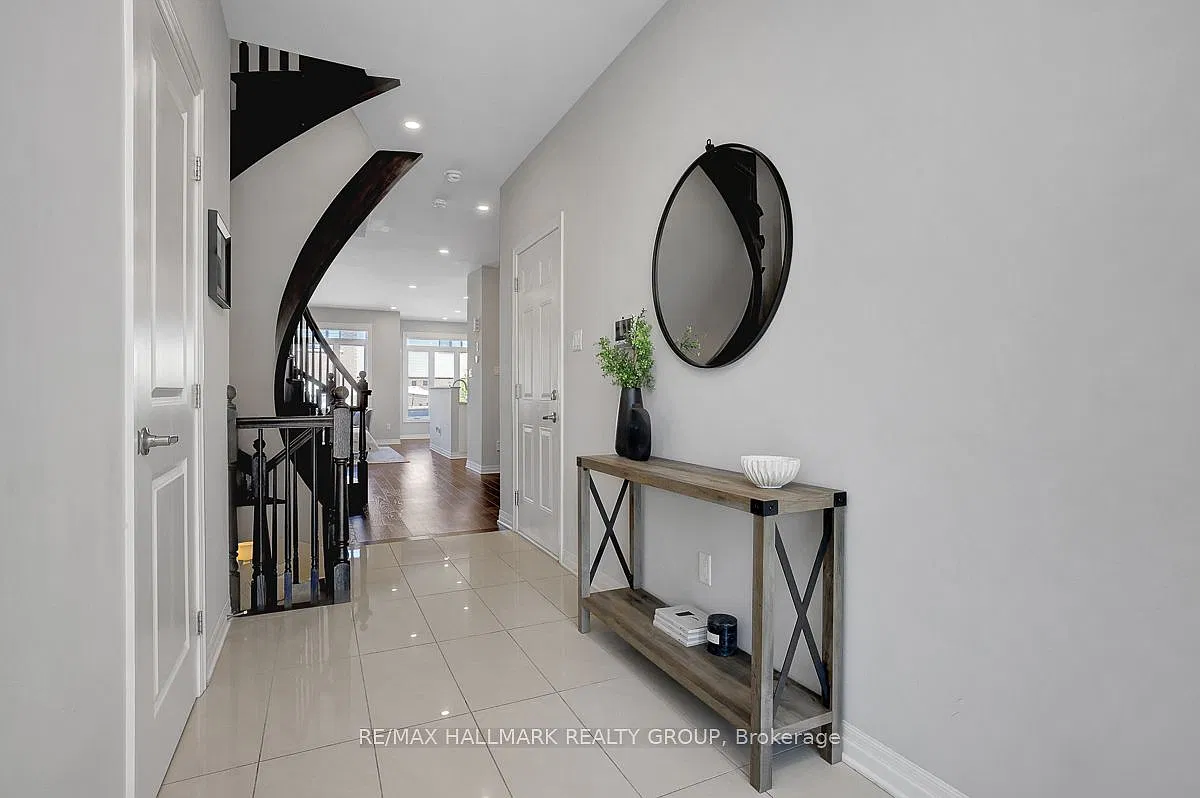 3 bed, $3,750 — Photo 3