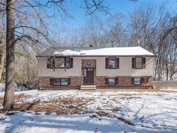 96 Mill Road, North Haven, CT 06473