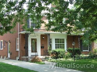 788-90 Trombley Rd, Grosse Pointe Park, MI 48230
