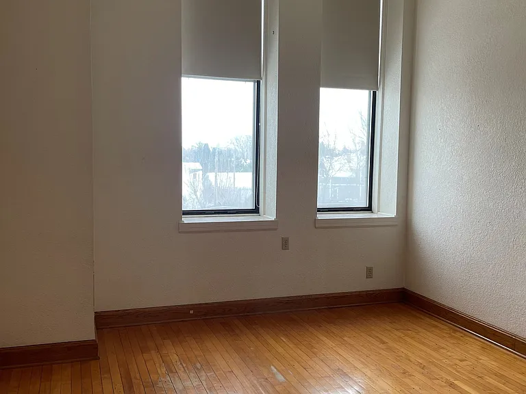 207 E Irving Ave #202 — Photo 10