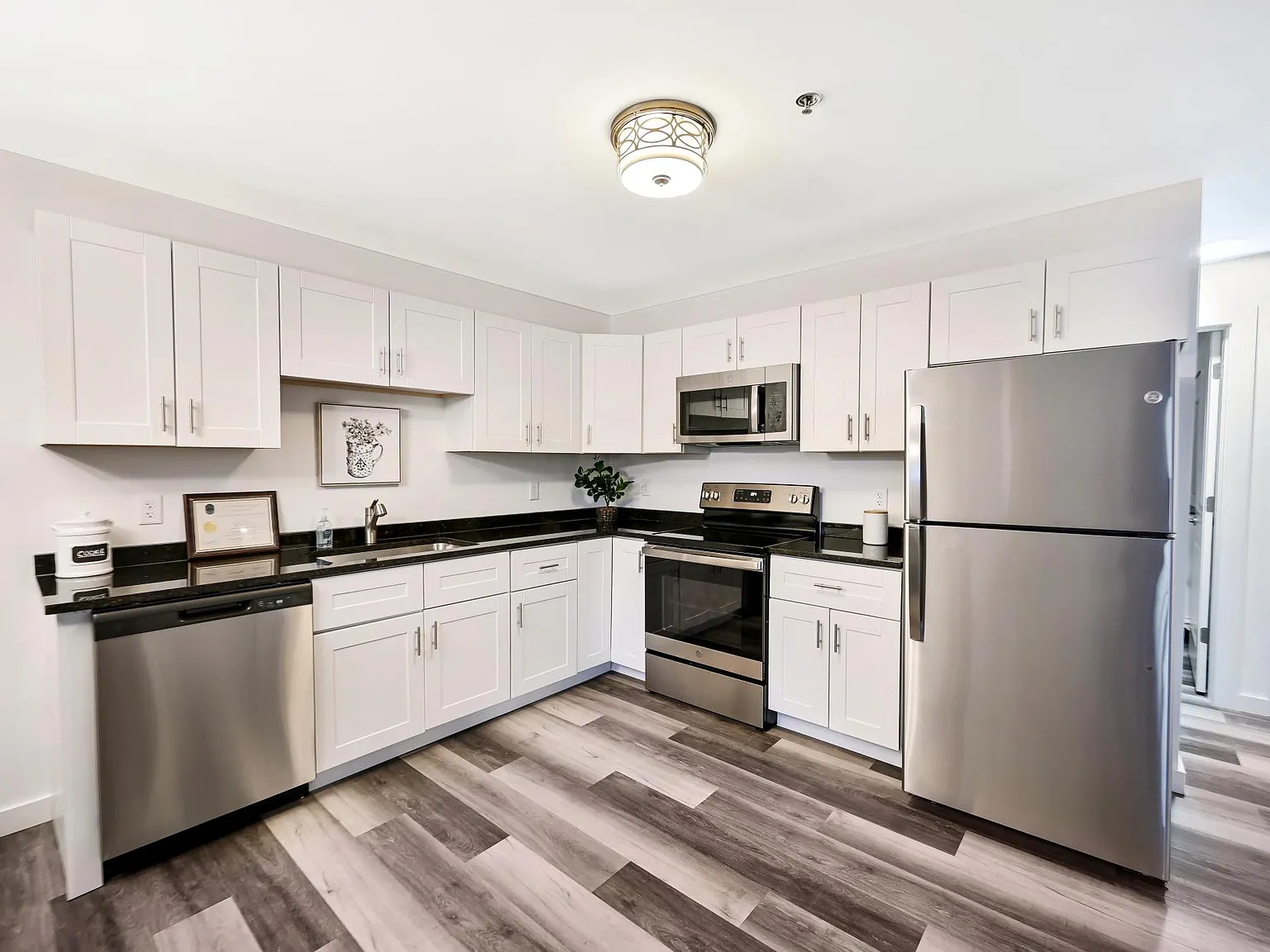 Mt. Nebo Apartments — Photo 1