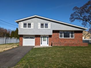5 Denora Dr, Totowa, NJ