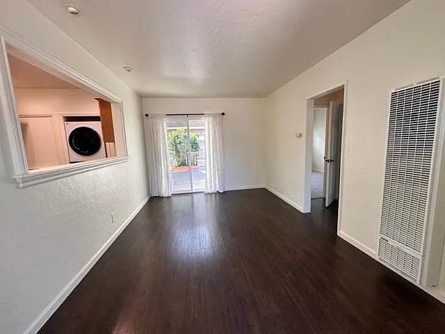 3035 Upas St — Photo 3