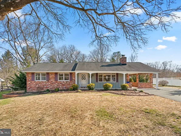 2215 Mount Hebron Dr, Ellicott City, MD 21042