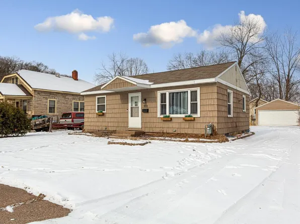 920 Cameron Trl, Eau Claire, WI 54703