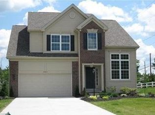 10413 Tolland Dr, Aurora, OH 44202