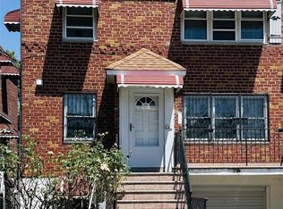 43-33 216th St, Bayside, NY 11361