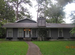 1311 Hickory St, Crossett, AR 71635