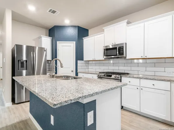 13206 Thyme Way, Converse, TX 78109