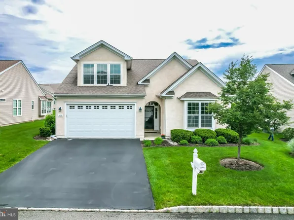 3438 W Branch Ln, Garnet Valley, PA 19060
