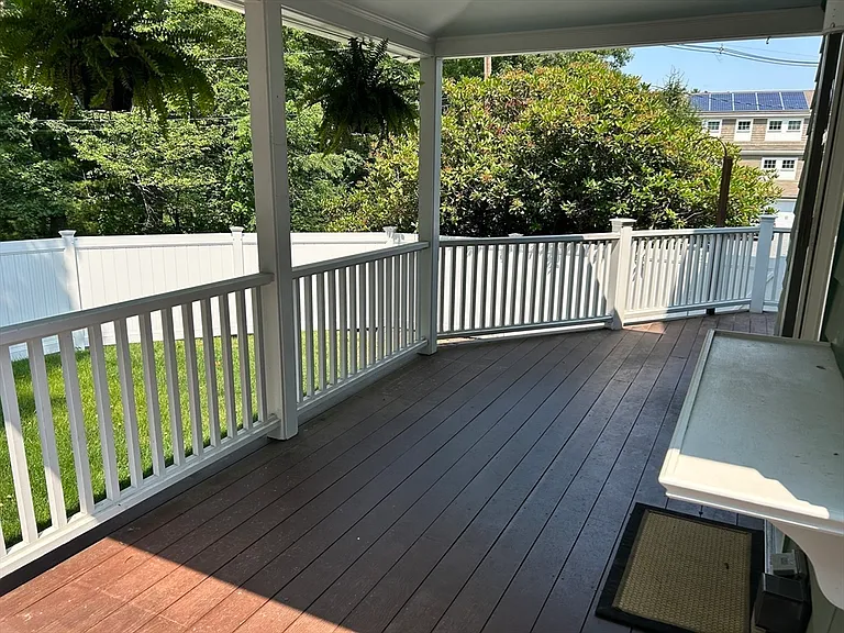 500 Lowell St — Photo 16