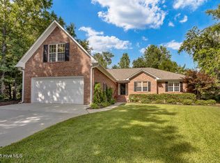 904 Woodridge Ct SE, Leland, NC 28451