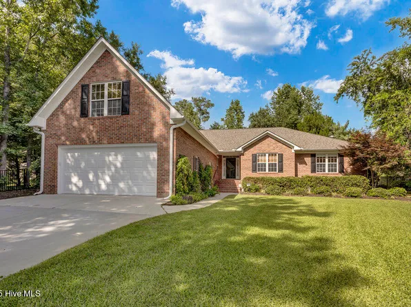 904 Woodridge Court SE, Leland, NC 28451