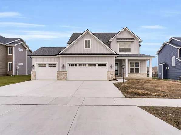 410 Sutton St, Savoy, IL 61874