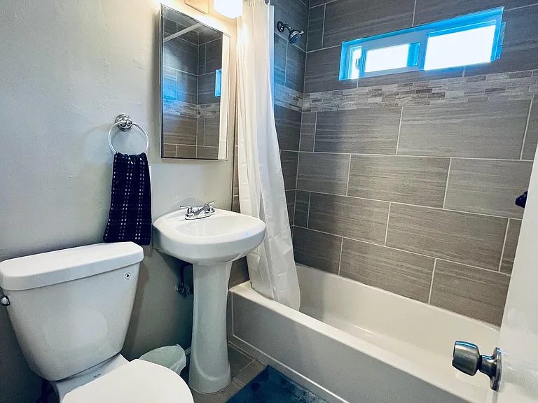 4878 Del Monte Ave — Photo 10
