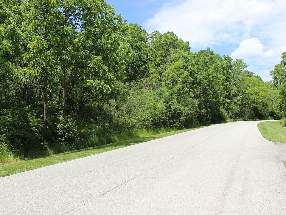 2nd image of Pinewood Dr Lot 27