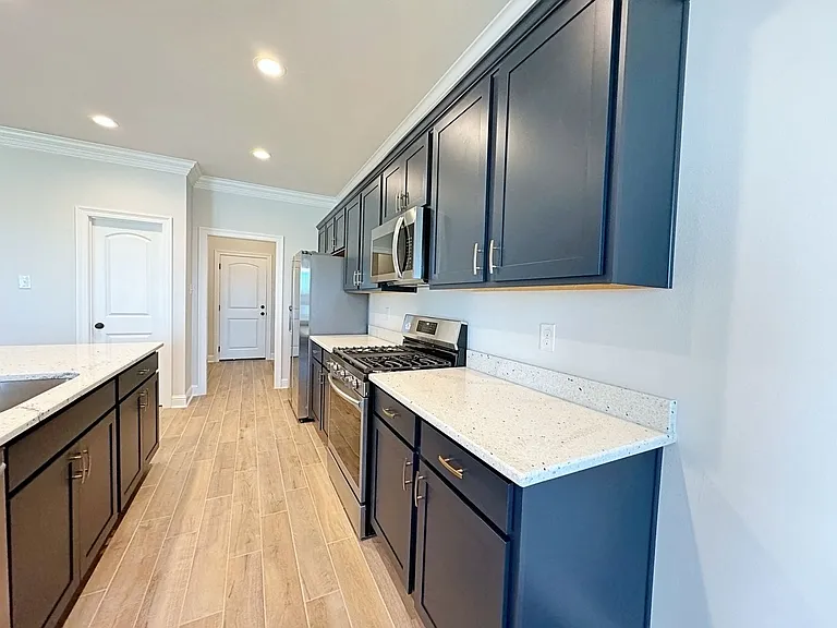 722 Bellegrove Square Ave — Photo 13