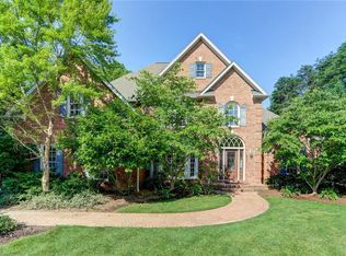 6003 Dunvagen Ct, Oak Ridge, NC 27310