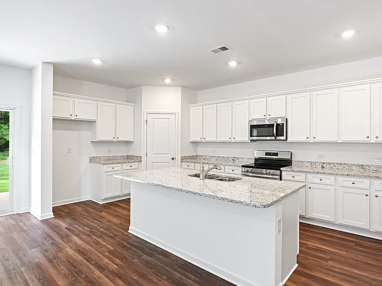 676 Evergreen Rd — Photo 8
