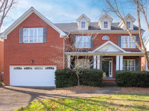 136 Chesapeake Harbor Blvd, Hendersonville, TN 37075