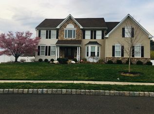 304 Bentwood Dr, Warrington, PA 18976