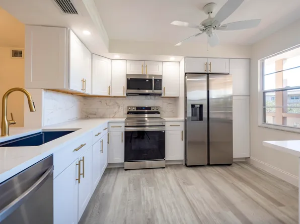 2303 Lucaya Lane #N3, Coconut Creek, FL 33066