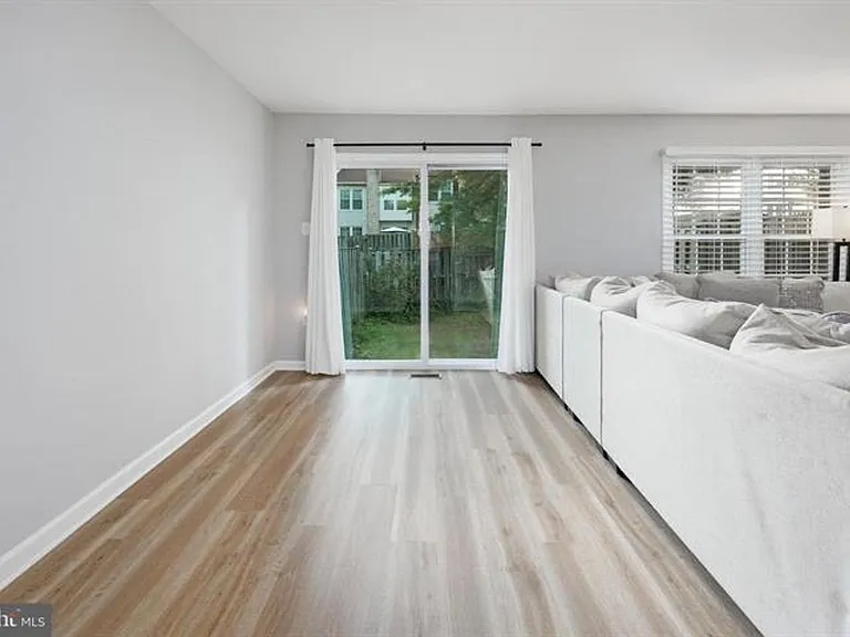 12120 Stoneford Dr — Photo 12