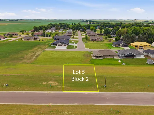 1500 Castle St, Larchwood, IA 51241