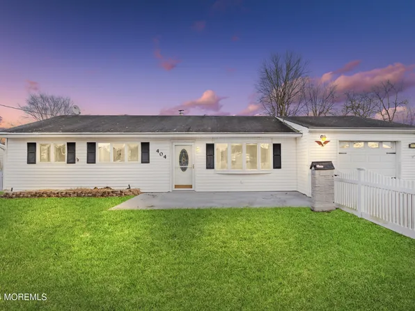 404 Applegate Avenue, Toms River, NJ 08757