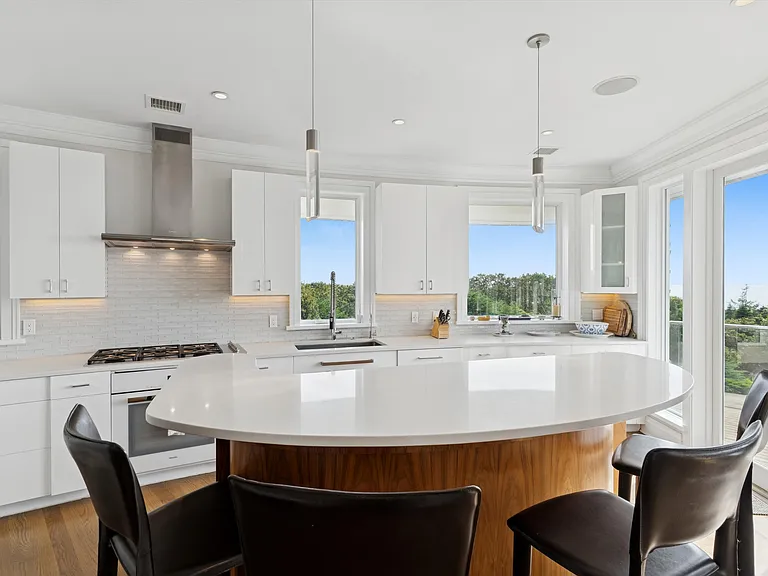 21 Beech St — Photo 12