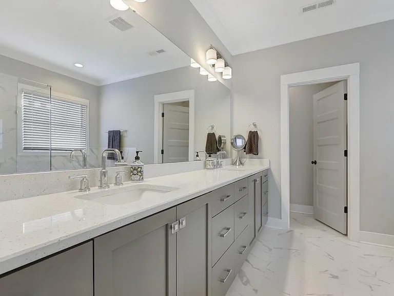 6209 Morning Glory Dr — Photo 34