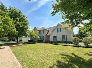 2254 Kings Ct, Geneva, IL 60134