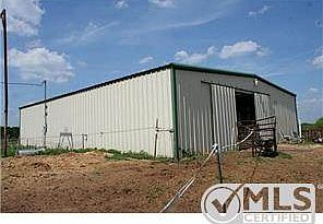3rd image of 8225 E Fm 916