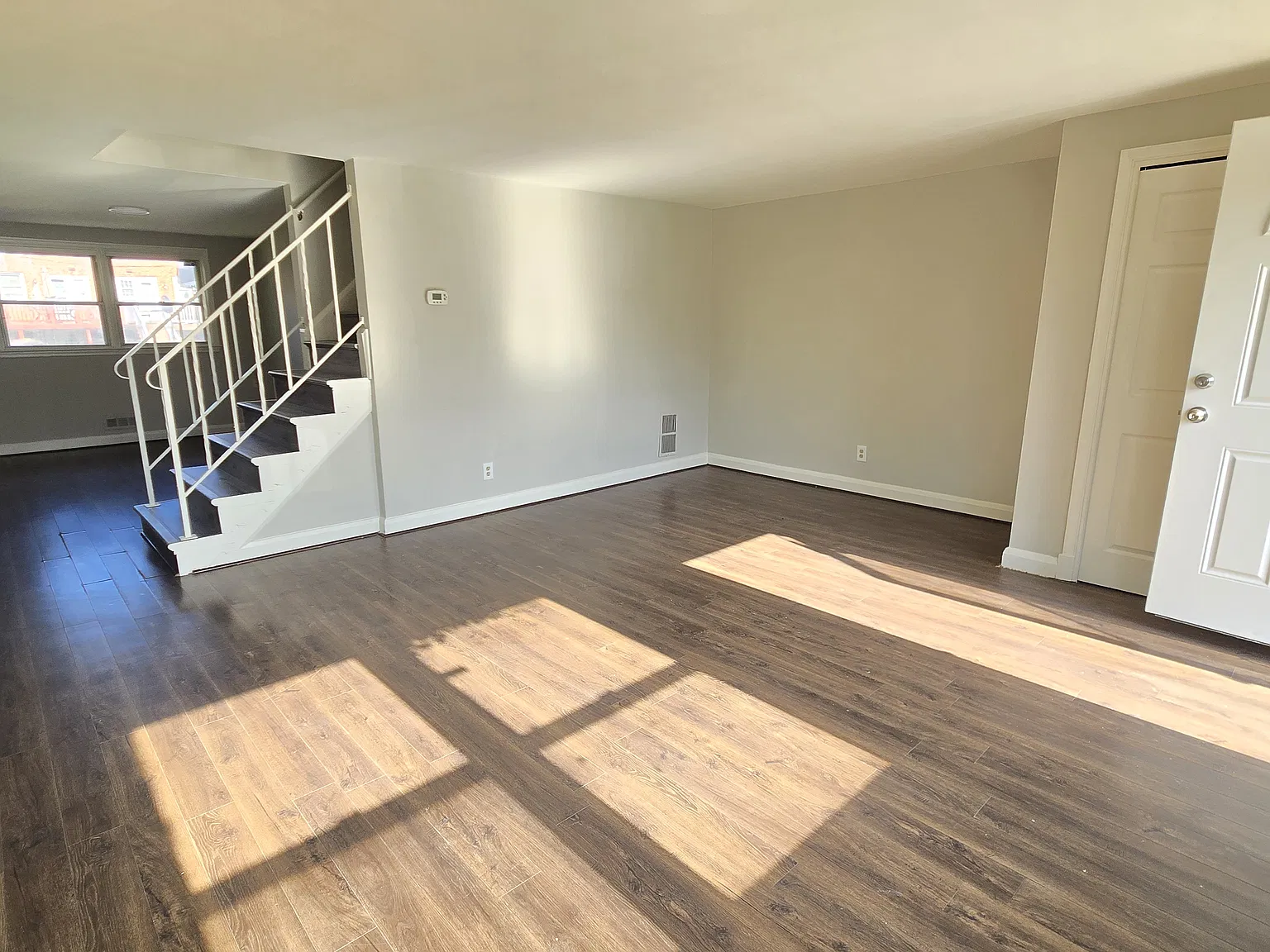 3 bed, 1650 sqft, $2,350 — Photo 3