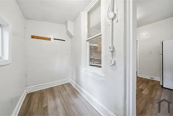 125 E Hortter St — Photo 12