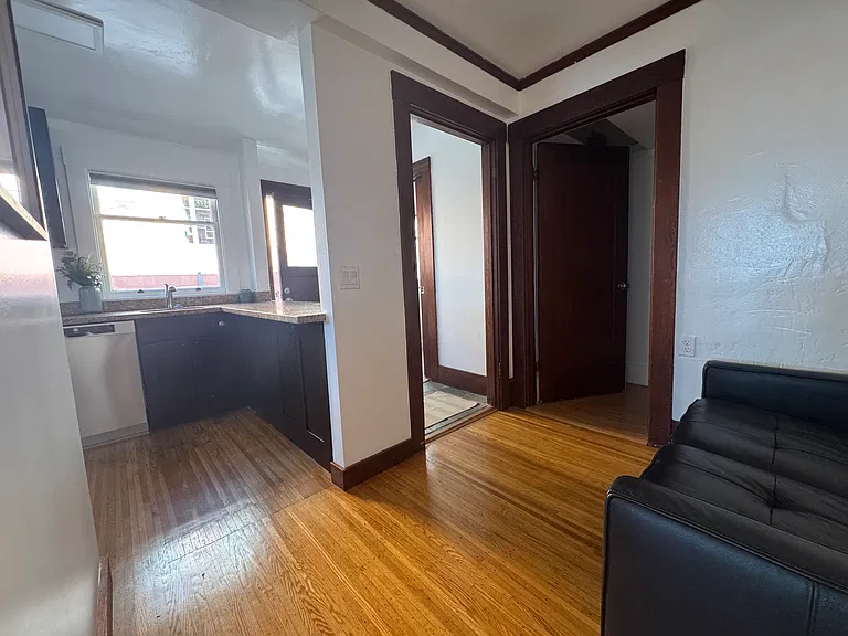 1677 Arch St #3 — Photo 15
