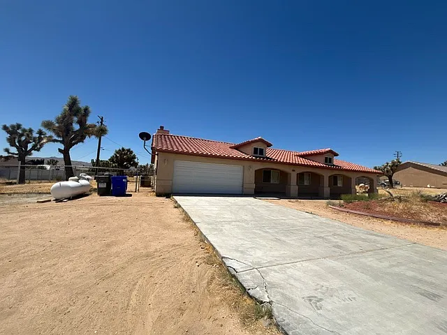58633 Buena Vista Dr — Photo 3