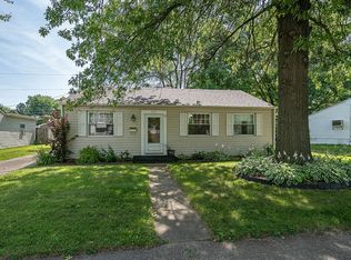 972 40th St, Moline, IL 61265