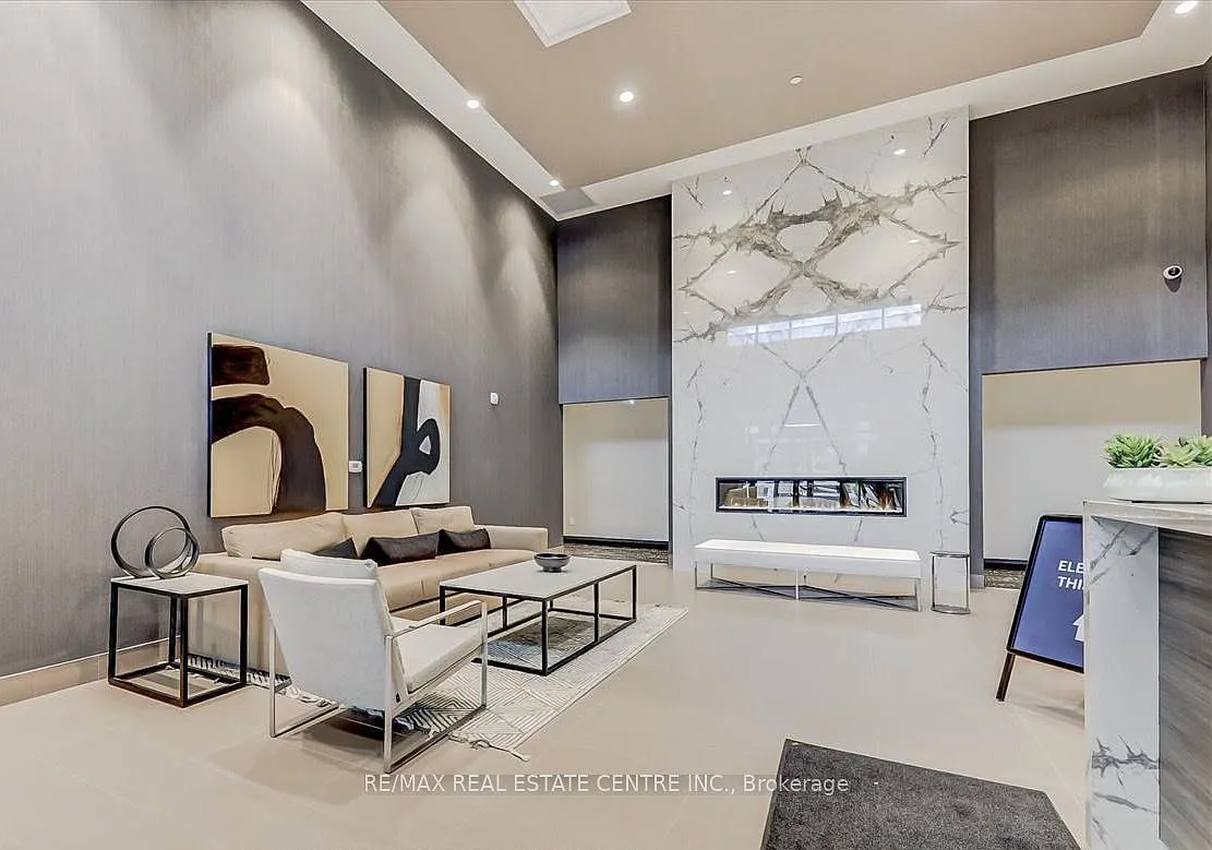 Building Photo - 460 Gordon Krantz Ave #422