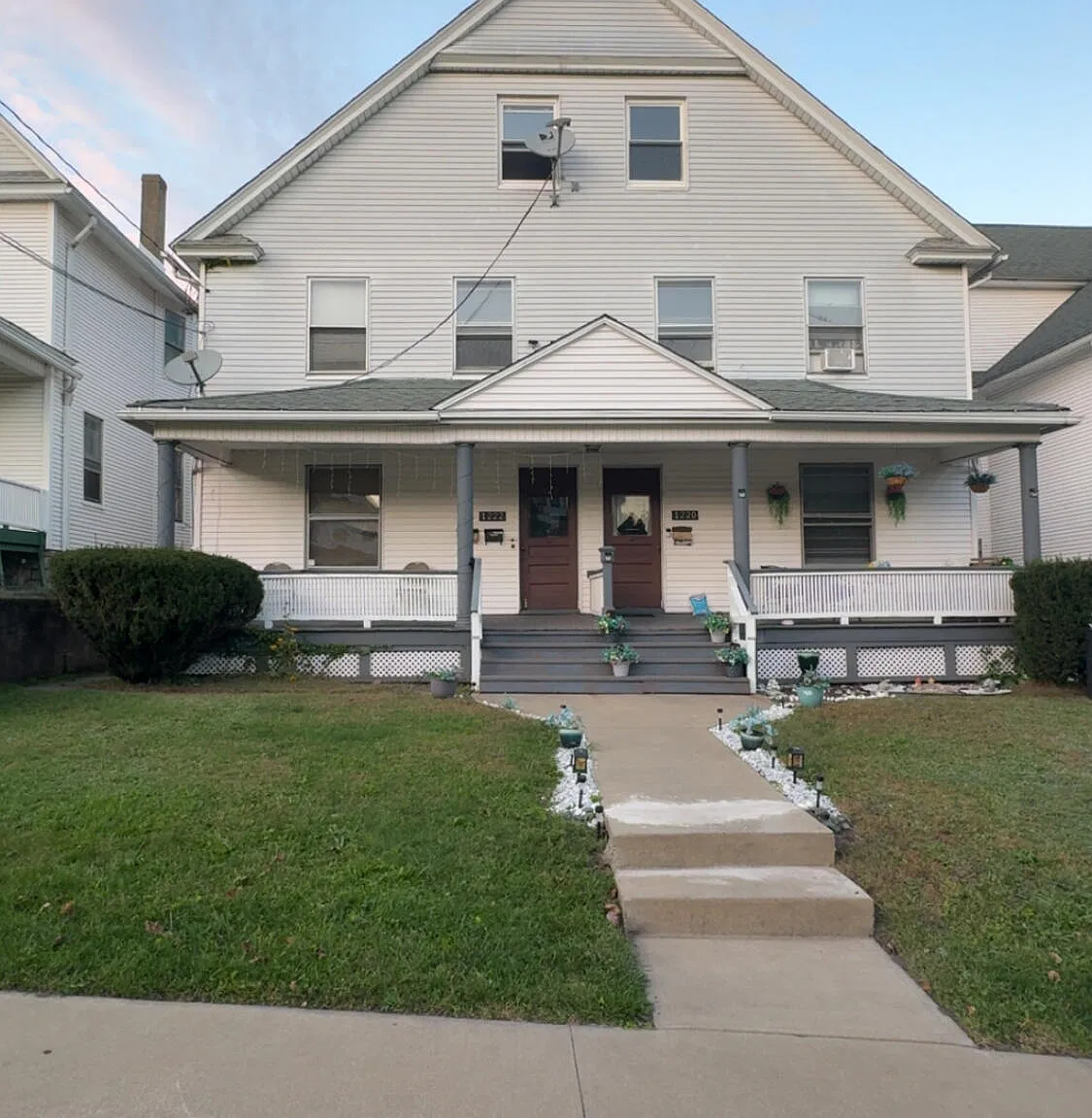 3 bed, 1.0 bath, 900 sqft, $1,250 — Photo 2