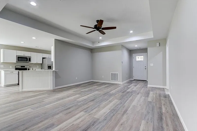 205 Elysian Hills — Photo 4