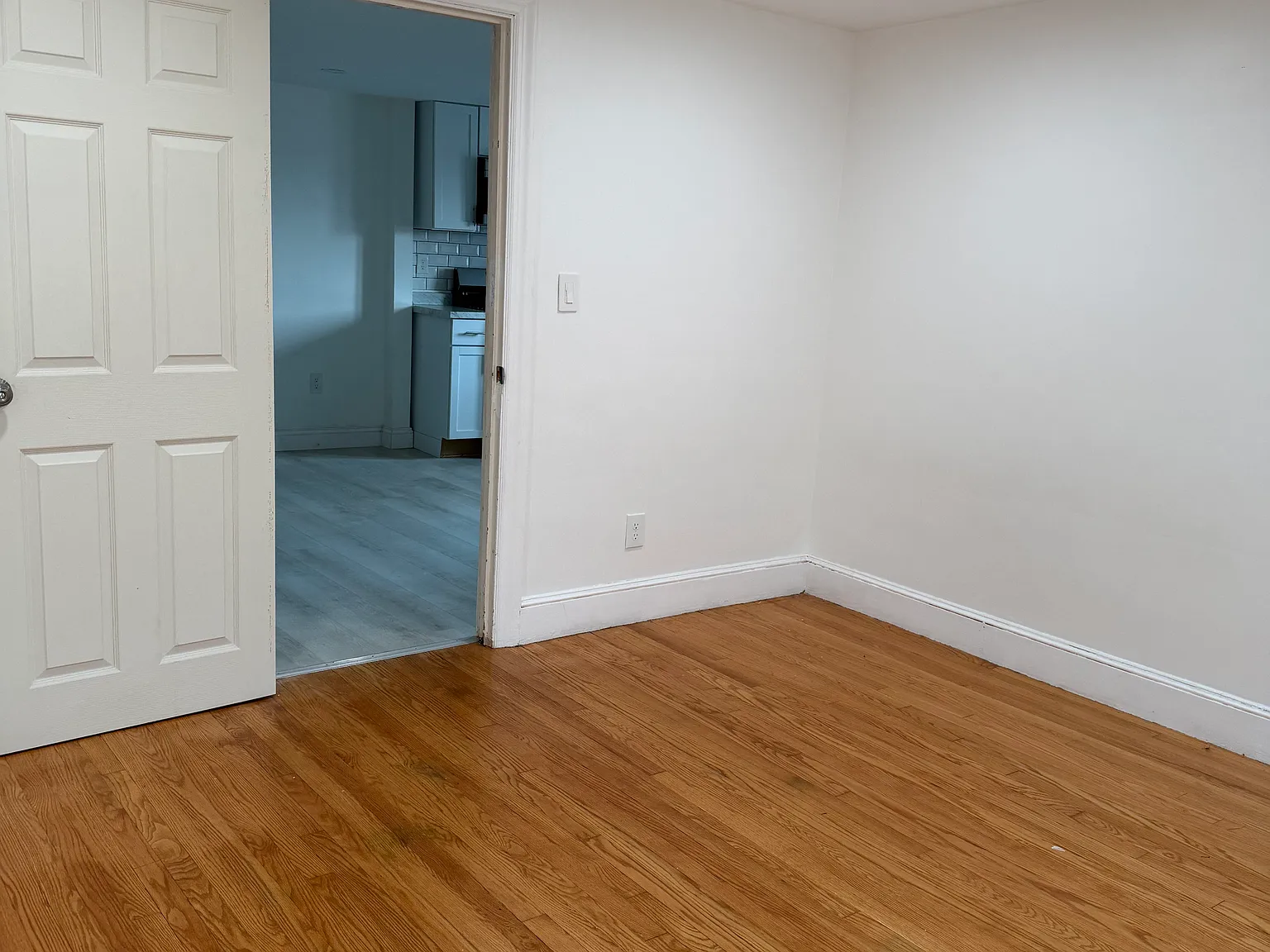 2 bed, 700 sqft, $1,700 — Photo 4