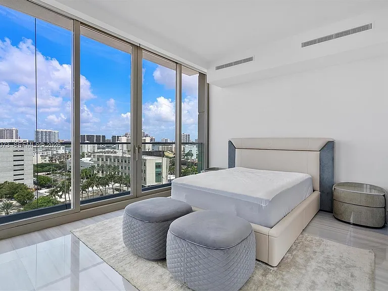 17901 Collins Ave #902 — Photo 41