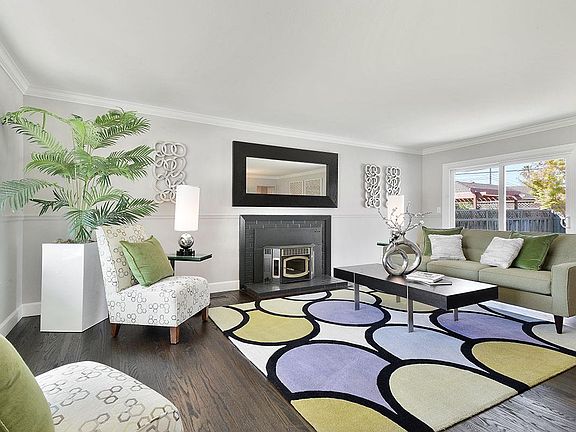 4th image of 2230 Southampton Way