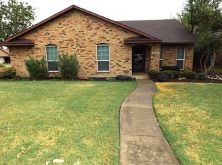 2201 Stonebrook Dr, Carrollton, TX 75007