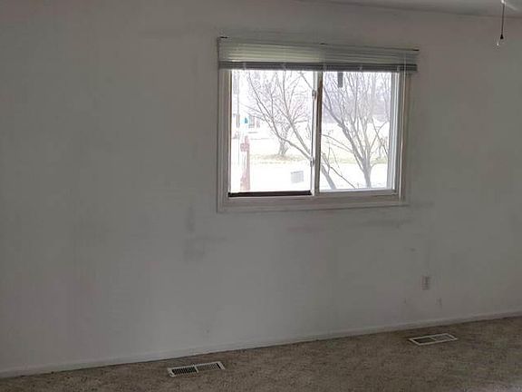 5th image of 6551 Burton Dr