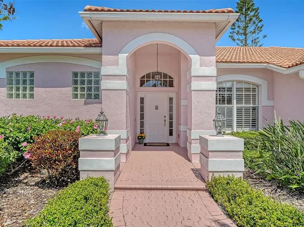 5270 Far Oak Cir, Sarasota, FL 34238