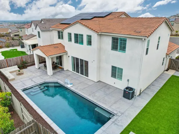 4859 Black Walnut Dr, Folsom, CA 95630