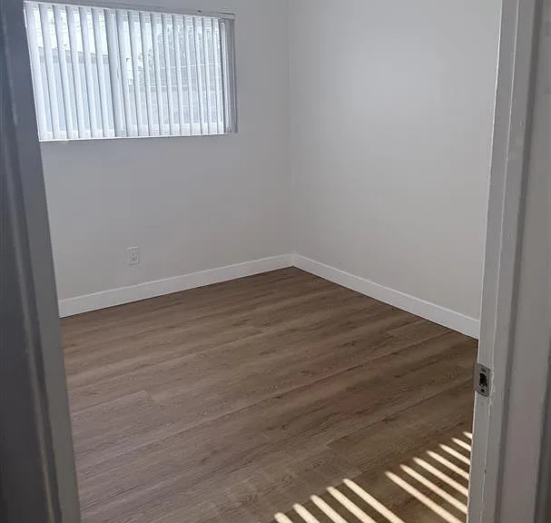 11944 S Grevillea Ave #S — Photo 13